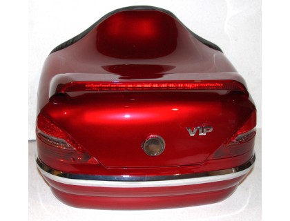 Кофр задний (пластик) под авто красный с габаритами и спойлером